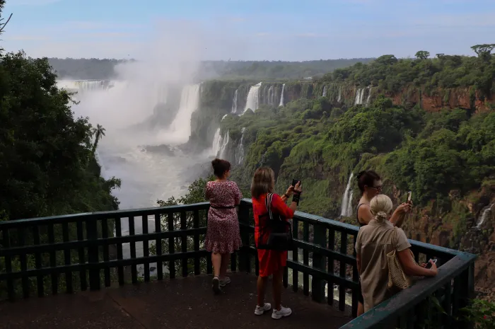 BRDE viabiliza quase R$ 300 milhões ao setor do turismo do Paraná via Fungetur