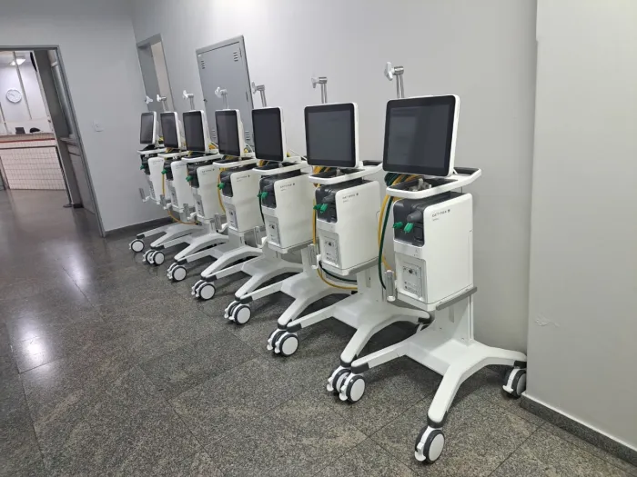 Hospitais estaduais recebem ventiladores neonatais e ampliam proteção a recém-nascidos