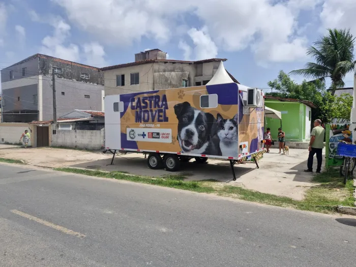Prefeitura leva atendimento veterinário itinerante para comunidades da Capital