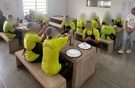 Prefeitura de Sinop promove oficinas de culinária para adolescentes atendidos pelo Case