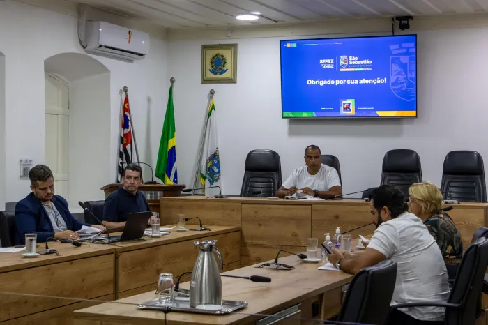 Audiência na Câmara apresenta contas do município e gera questionamentos