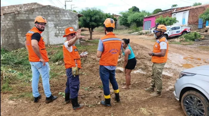 Defesa Civil estadual auxilia município de Canindé de São Francisco em decorrência das chuvas // Fotos : Ascom/ Sedubi