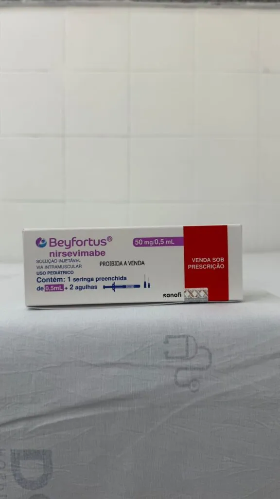 Hospital Regional Dom Moura aplica primeira dose do Nirsevimabe e reforça proteção contra bronquiolite em prematuros