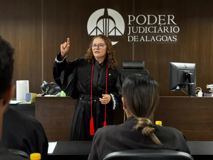 Representante do MP apresentou detalhes do trabalho de uma perita médica-legista do IML - 