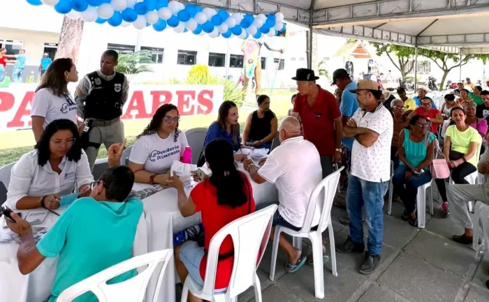 Agência Reguladora leva atendimento de Ouvidoria e orientações sobre tarifa social durante ação no Jacintinho - Ascom Arsal