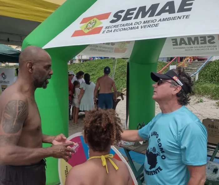 Banhistas do Litoral Norte participam de atividades do programa estadual Jogue Limpo com o Meio Ambiente