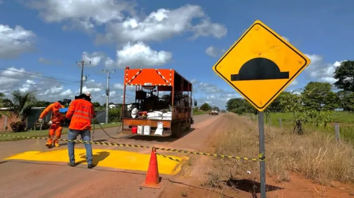 As obras incluem manutenção no pavimento, sinalização em 35 lombadas e implantação de sinalização de regulamentação e advertência ao longo da via
