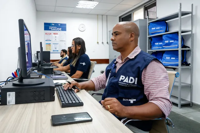 Serviço promove desospitalização e suporte em residência a pacientes da rede. Foto: Edu Kapps/SMS