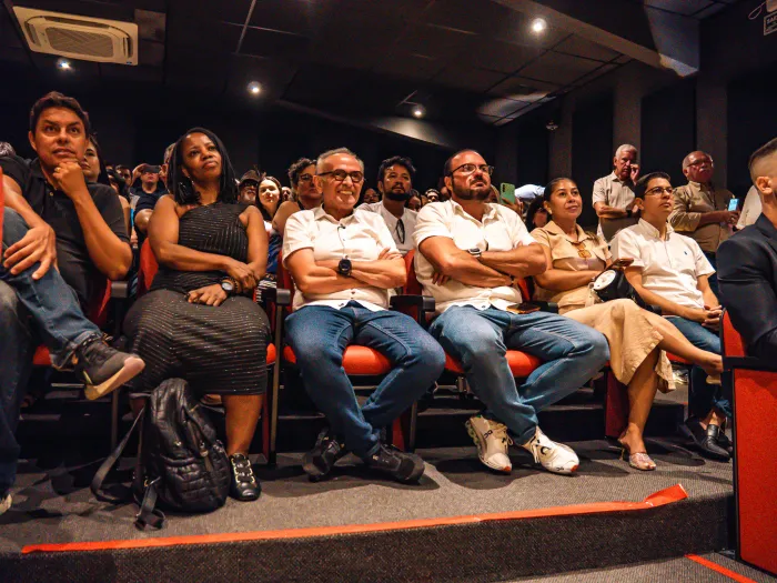 Cícero Lucena entrega primeiro cinema público de João Pessoa e destaca fomento ao audiovisual