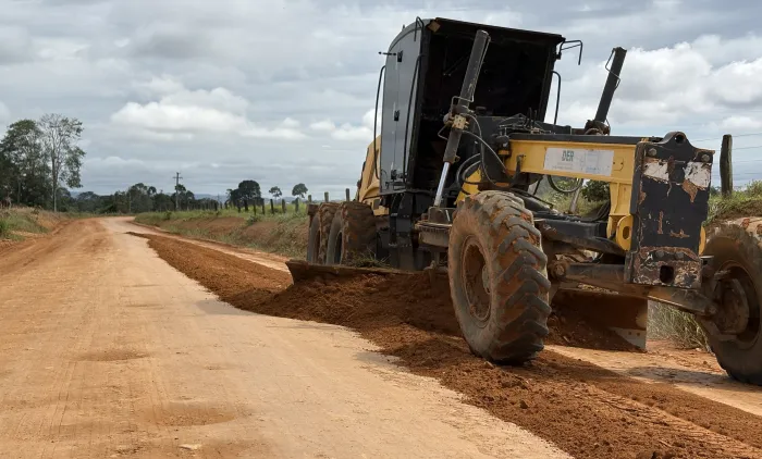  O trecho da RO-144, começou a receber serviços de manutenção após solicitação do deputado estadual Pedro Fernandes (PRD) (Foto: Assessoria Parlamentar)
