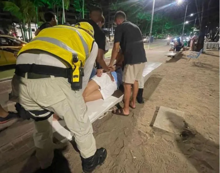 Ronda no Bairro fez dois atendimentos de emergência médica em pontos estratégicos da orla da capital - Ascom Seprev