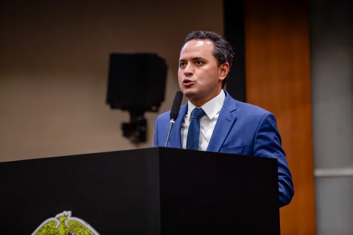 O deputado estadual Diego Guimarães, que defendeu a criação de um voucher para a aquisição do material escolar em MTFoto: GILBERTO LEITE/SECRETARIA DE COMUNICAÇÃO SOCIAL