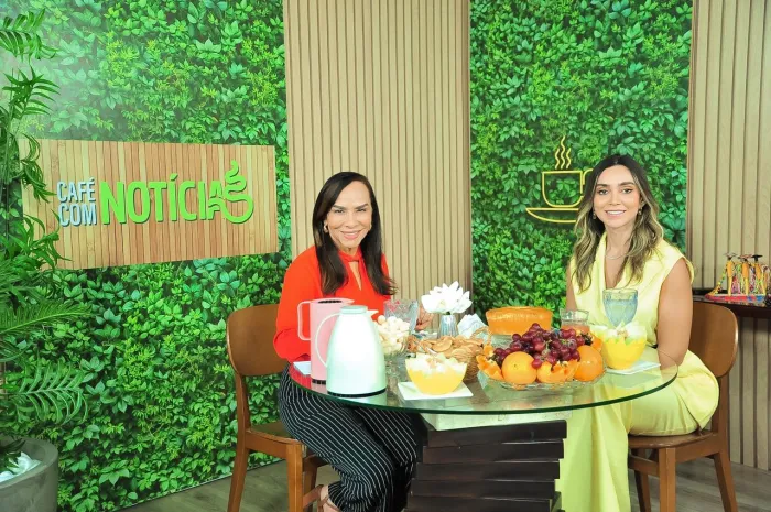 A apresentadora Elda Borges entrevistou a ginecologista Andressa Chaves no Café desta quarta-feira