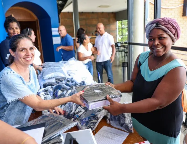 Prefeitura equipa 118 agentes de saúde com tablets e EPIs e fortalece a atenção básica em São Sebastião