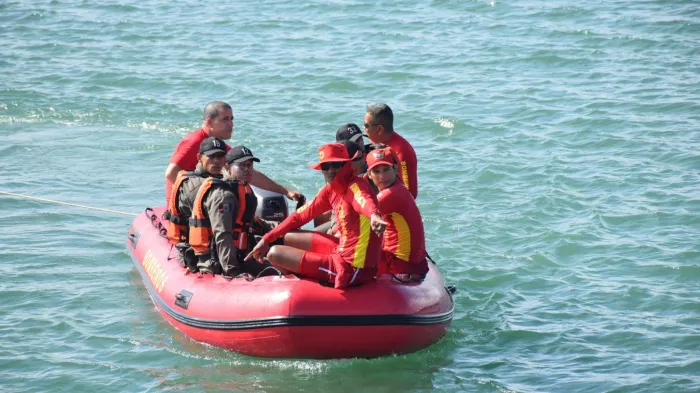 Para a operação, foram empregadas três viaturas e 15 militares - Ascom CBMAL