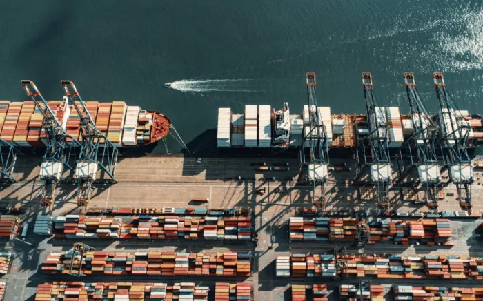 Na balança comercial, o mercado chinês ficou à frente de países da União Europeia (US$ 4,1 bilhões); os Estados Unidos (US$ 3,5 bilhões) e a Índia (US$ 904,4 milhões)