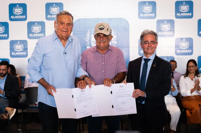 Documentos foram assinados pelo vice-governador Ronaldo Lessa e pelo presidente do TJ, Fábio Bittencourt - Edvan Ferreira