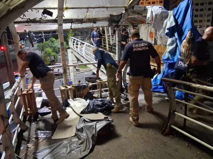 Seop realiza ação de ordenamento em Vicente de Carvalho e apreende mais de quatro toneladas de acúmulos