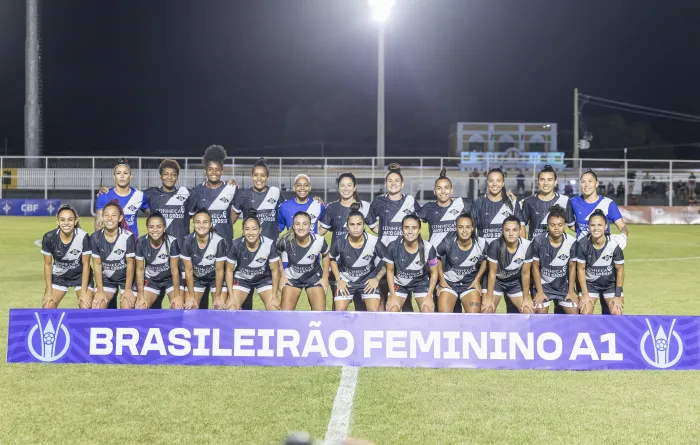Time feminino do Mixto Esporte Clube.Foto: CHICO FERREIRA/A Gazeta