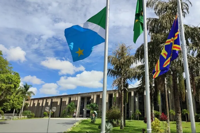 Agenda: Audiência pública, reunião de Comissão e sessão solene estão previstas