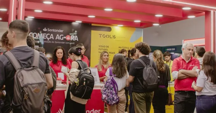 Reconhecimento como experiência profissional pode ajudar em concursos e em profissões regulamentadas - Foto: Divulgação/FEA Jr