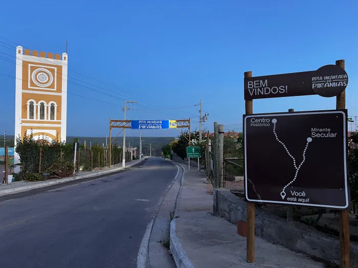 Serviço emergencial também é feito em várias ruas da cidade - Ascom Setrand