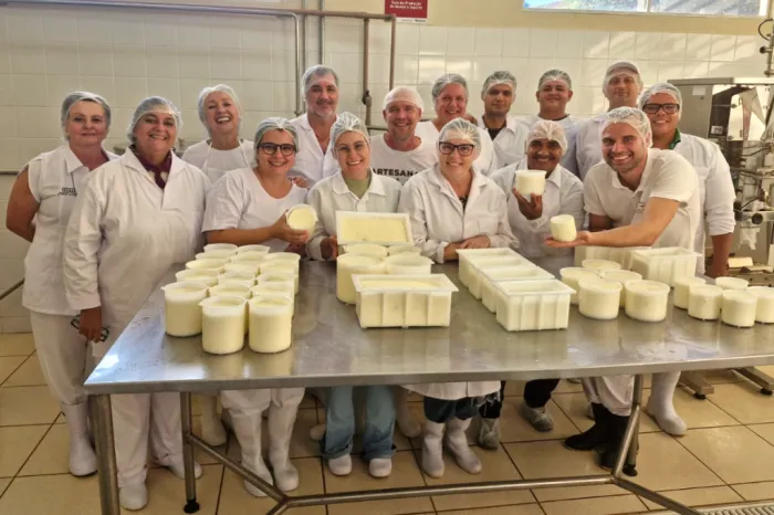 Etecs agrícolas se transformam em polos de produção queijeira