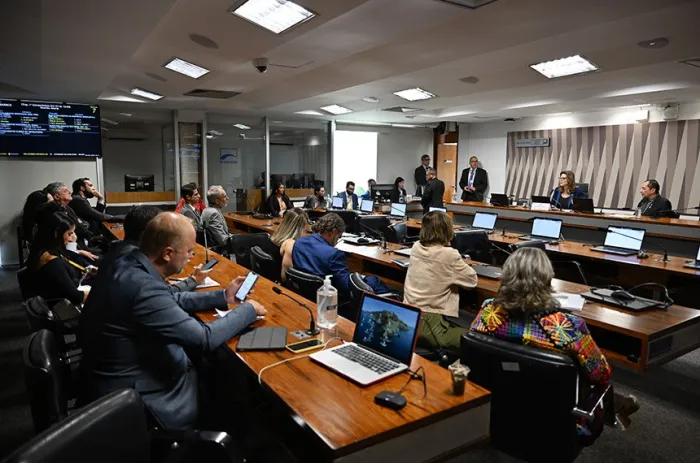 Reunião da Comissão de Esporte, onde tramita projeto de reserva de assentos para autistas em arenas esportivas - Foto: Saulo Cruz/Agência Senado