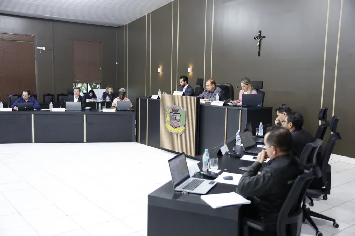 Câmara aprova reestruturação de cargos da Educação em duas sessões; projeto segue para sanção