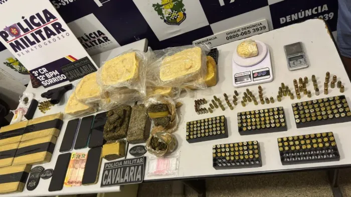 Cavalaria da PM detém oito faccionados por tráfico de drogas, apreende entorpecentes, pistolas e munições