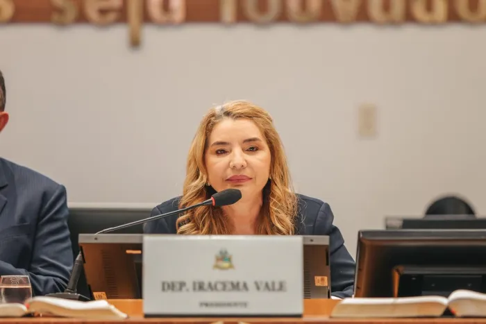 A presidente Iracema Vale tem lançado várias ações em benefício dos servidores da Assembleia