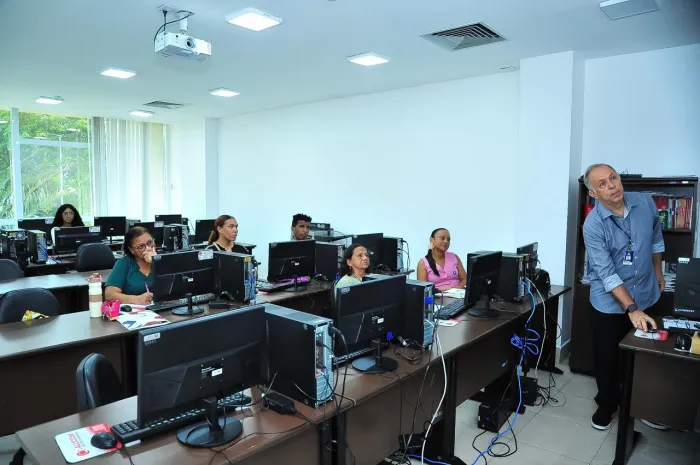 Escola do Legislativo promove curso de Informática a nova turma de servidores e público externo