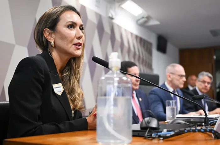 Vanessa Cavalieri, juíza da Vara de Infância e Juventude do Rio de Janeiro, compartilhou sua experiência na CPI do Crime Organizado - Foto: Saulo Cruz/Agência Senado