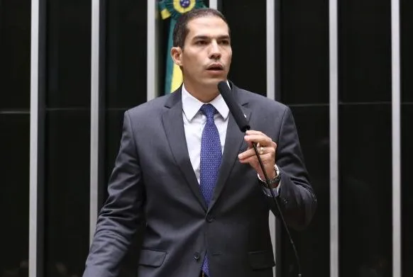 Câmara aprova transferência simbólica da capital federal para Salvador em 2 de julho de cada ano