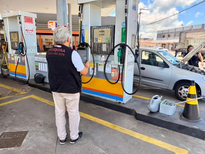 Procon-JP encontra menor preço da gasolina a R$ 5,79 e distribuidoras são notificadas para explicar aumento