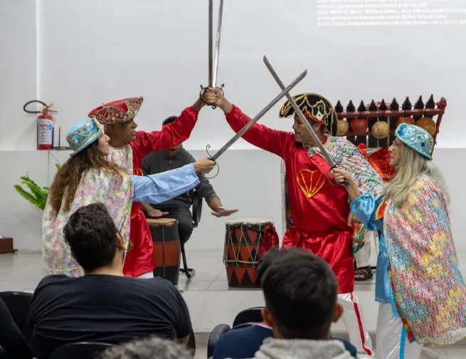 Formação pedagógica destaca cultura caiçara e preservação da Congada em São Sebastião