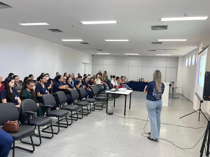 No Hospital Metropolitano, o Dia Mundial do Rim foi marcado por uma ação voltada para profissionais de saúde, pacientes e acompanhantes - Eluana Cavalcante / Ascom Hospital Metropolitano de AL