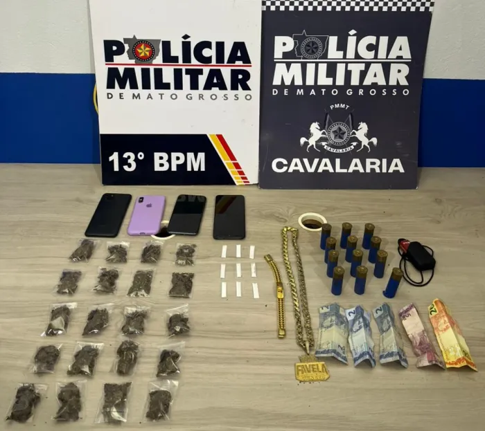 Cavalaria da Polícia Militar detém oito pessoas por tráfico de drogas