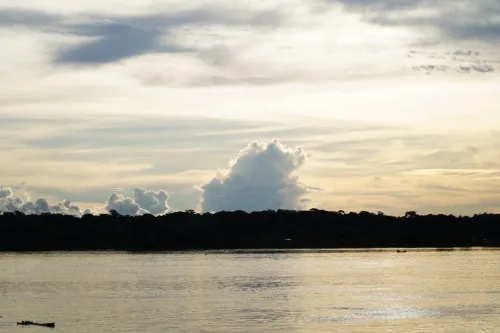 Visitantes encontram na Estrada de Ferro Madeira-Mamoré um espaço de lazer e contemplação