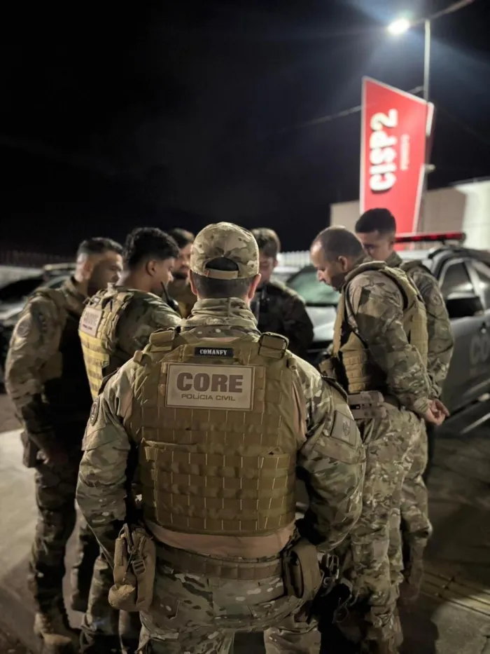 Mais de 100 policiais participaram do trabalho - Ascom PCAL