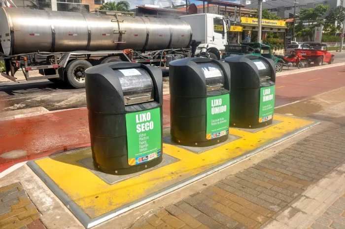 Emlur mantém operação com serviços de limpeza urbana por toda cidade