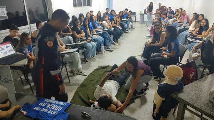 Participantes aprenderam noções de Primeiros Socorros - Arnaldo Santtos/ Ascom Samu