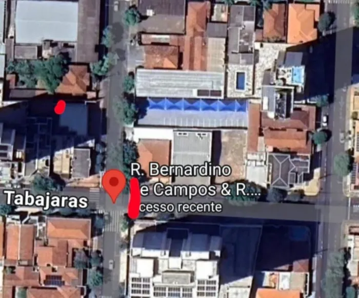 Obra de sarjetão interdita cruzamento no Centro na terça-feira