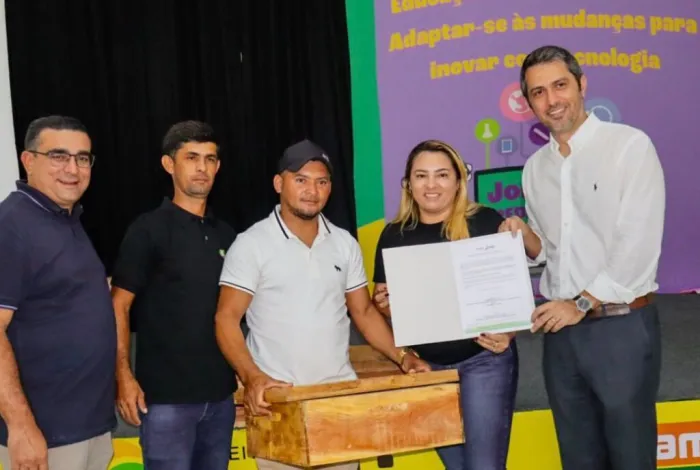 Semarh distribui mais de 1,5 mil caixas de abelhas para pequenos produtores e fortalece cadeia do mel no Piauí