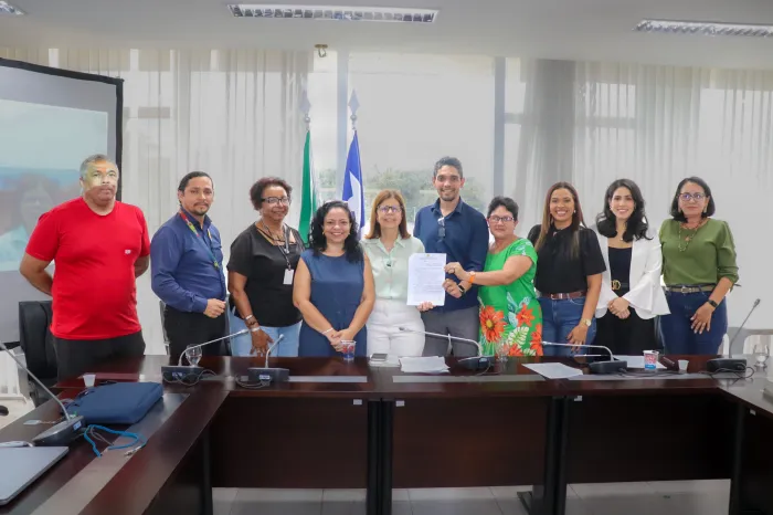 Frente Parlamentar Católica realiza reunião com foco em moradia e ecologia integral