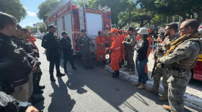 Forças de segurança do Estado reforçam operação para apresentação da Esquadrilha da Fumaça no aniversário de Aracaju