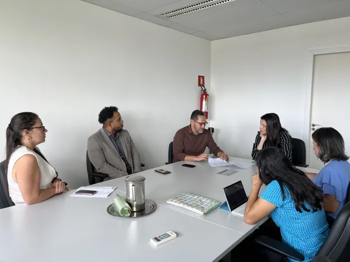 Semdes e DPU alinham fluxos para atendimento de demandas da assistência social em Vitória da Conquista