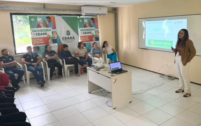 CGE capacita teleatendentes da Central 155 sobre contratos e convênios do Estado