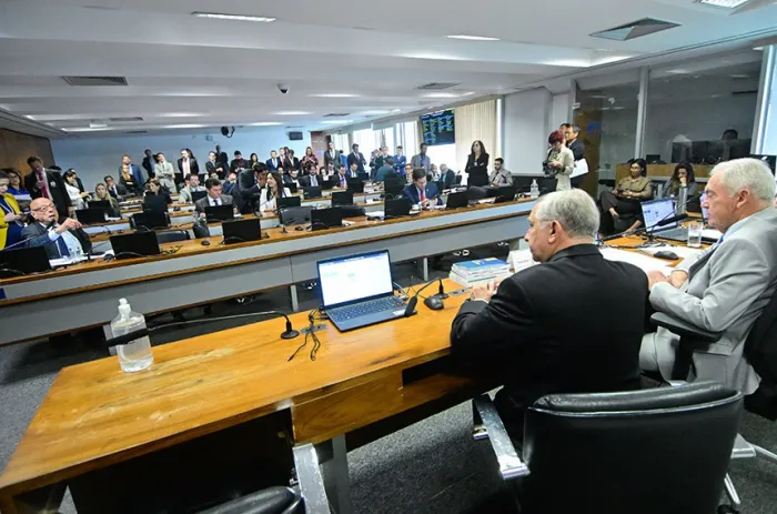 Vai à CCT projeto que exige portabilidade imediata de prontuários médicos