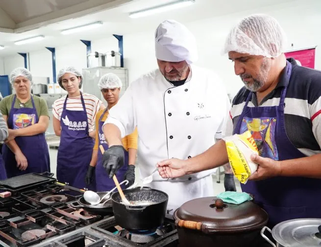 Projeto Cozinha Itinerante busca ampliar qualificação e geração de renda em São Sebastião